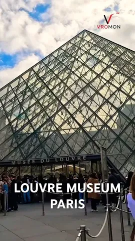 The Louvre Museum Experience in Paris